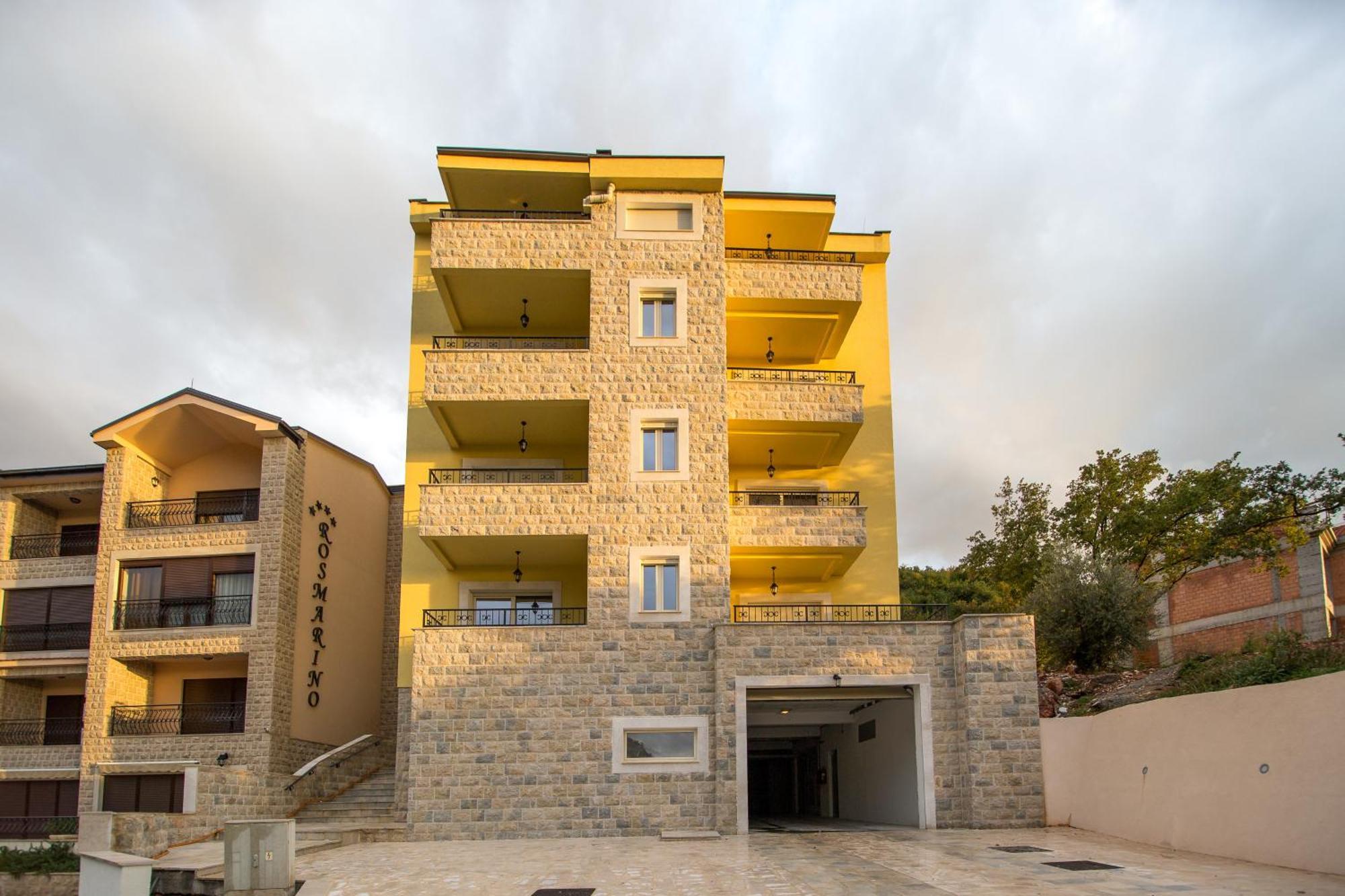 Lux Apartment Amarin Pržno Buitenkant foto