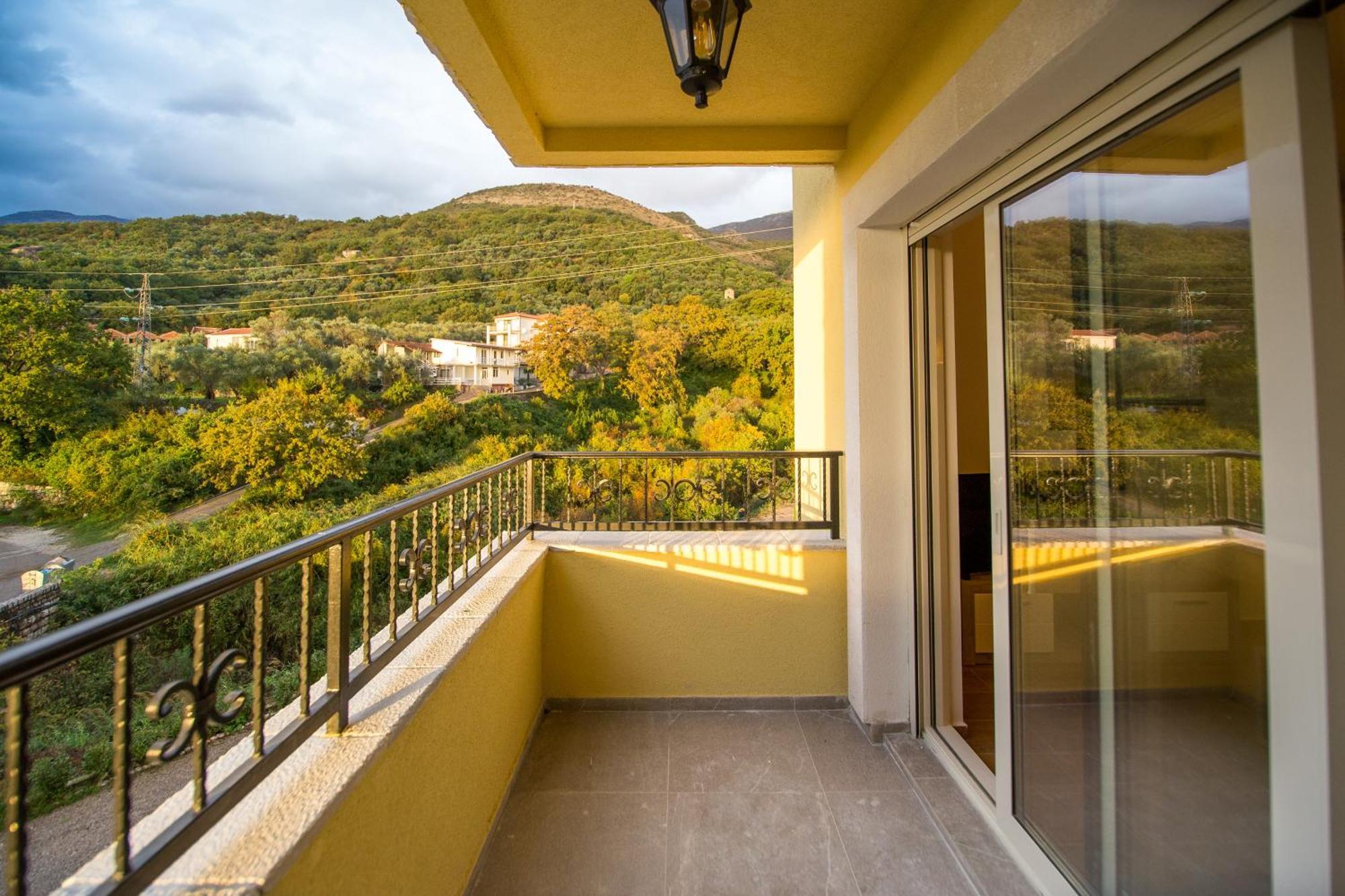 Lux Apartment Amarin Pržno Buitenkant foto
